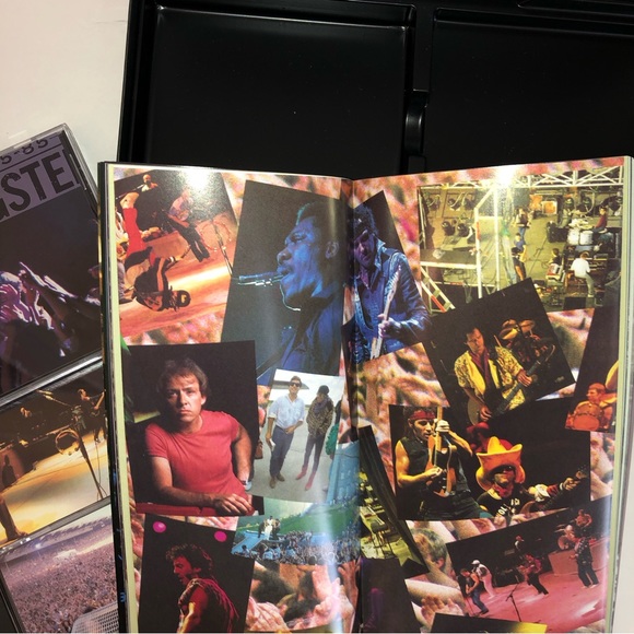 The Boss! Bruce Springsteen & The E Street Band “Live/1975-1985” 3 CD Box Set - Picture 13 of 14